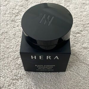 HERA  Black Cushion Foundation